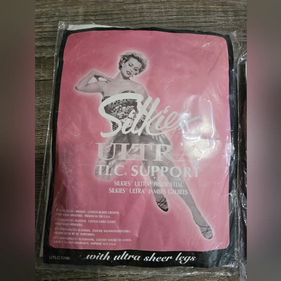 Vintage Silkies utra control top nylons beigh and ultra TLC mocha size large - Picture 3 of 5